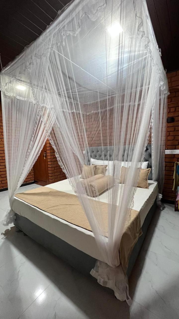 Adam's Apple Homestay Ella